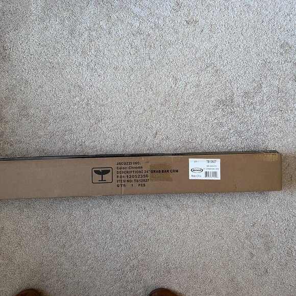 Brand new unopened Jacuzzi chrome 24" (inch) bath shower grab bar - Picture 8 of 9